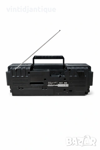 Винтидж радиокасетофон Sharp GF-330. , снимка 7 - Антикварни и старинни предмети - 54056336