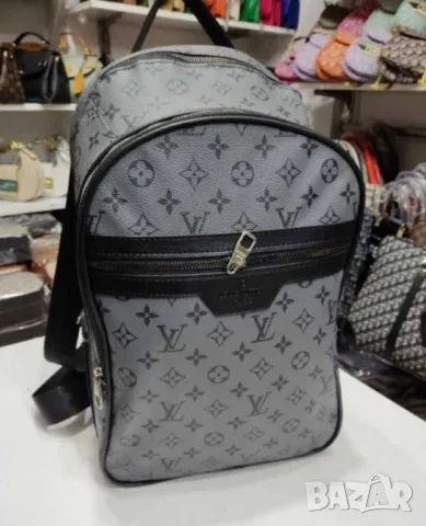 раници christian dior louis vuitton , снимка 13 - Раници - 46863259