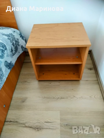 Продавам нощно шкафче 