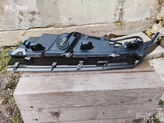 Дясна дневна светлина за Lexus NX 300 , снимка 7 - Части - 53740497