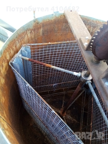 центрофуга за мед , снимка 3 - За пчели - 53843202