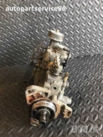 Горивна помпа 2.3 D Bosch за Mercedes 507 (1987-1992) 0400074905, 6010702201, снимка 2 - Части - 53998617