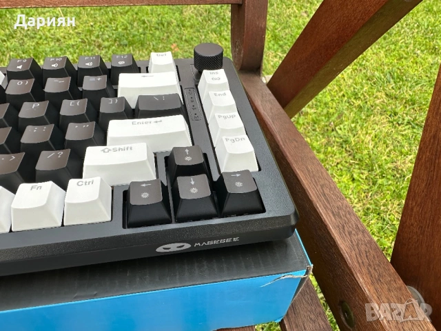 Механична Клавиатура MAGEGEE с Cheery MX Yellow / EVO Foam / 75%, снимка 7 - Клавиатури и мишки - 53353338