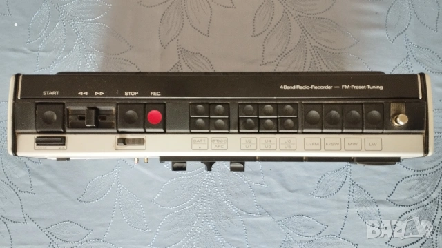 Grundig C 6200 Automatic, снимка 5 - Радиокасетофони, транзистори - 54191847