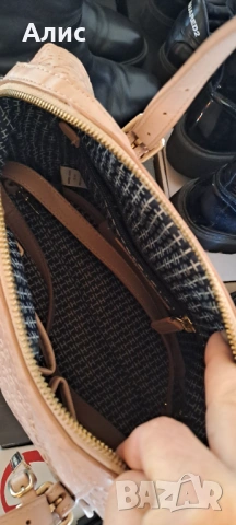 Оригинална чанта Tommy Hilfiger, снимка 7 - Чанти - 53164146