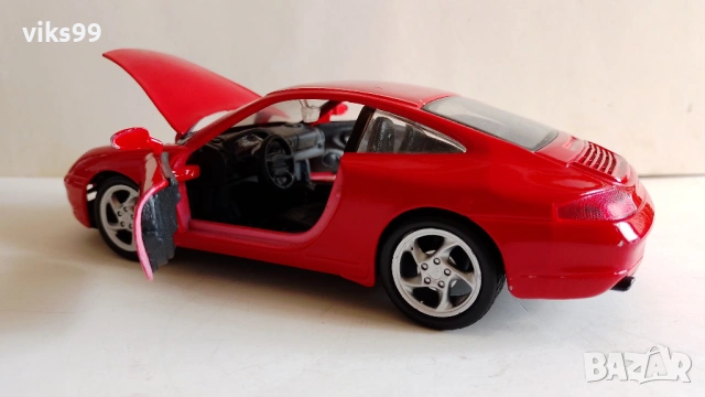 Ford Mustang GT и Porsche 911 Carrera - Мащаб 1:24, снимка 3 - Колекции - 53860783