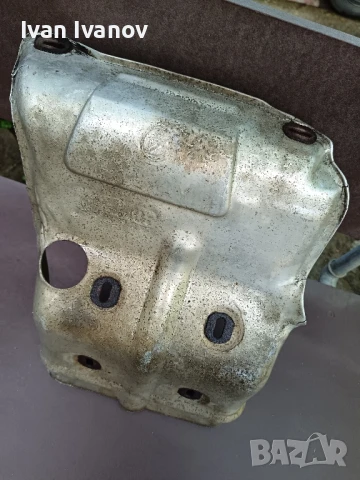 Термощит 60674474 над колект. тръби за Алфа Ромео бензин 156, ГТ и ГТВ. , снимка 2 - Части - 50497626