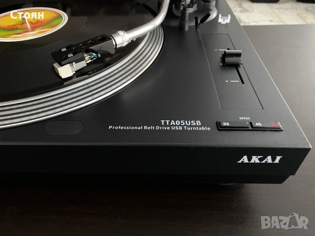 Почти нов грамофон Akai, снимка 5 - Грамофони - 53259615