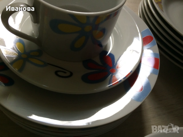 Сервиз за хранене 30 части., снимка 2 - Сервизи - 53620025