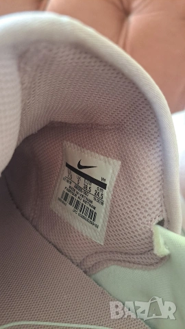 Nike НОВИ 40€, снимка 3 - Маратонки - 54300190