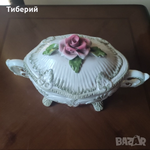 Порцеланова  бонбониера/ваза Bassano, снимка 10 - Декорация за дома - 52126646