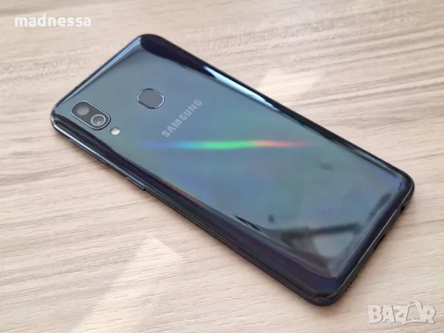 Samsung Galaxy A40, снимка 3 - Samsung - 49198473