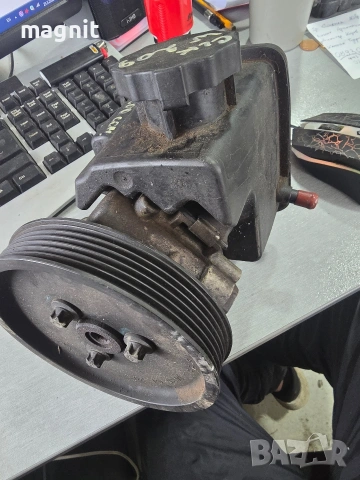 А0024667401 Хидравлична помпа Мерцедес Mercedes W220 W209