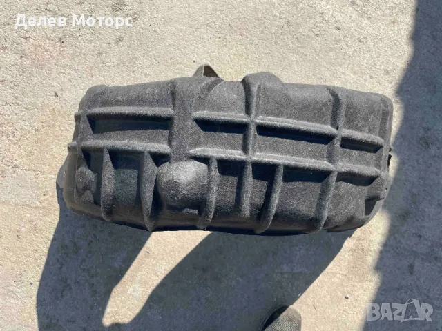 8P0810171G заден ляв подкалник от Audi A3 8P 2006-2013 г.