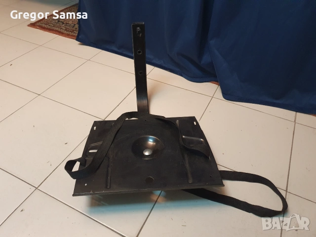 ТВ Стойка за Телевизор Монитор Проектор CRT TV 