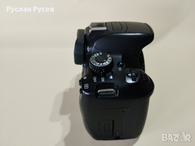 Canon EOS Rebel T4i (650D) тяло, снимка 3 - Фотоапарати - 44984583