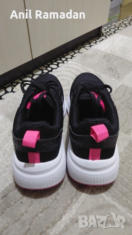 Продавам Дамски Маратонки, снимка 2 - Маратонки - 54169520