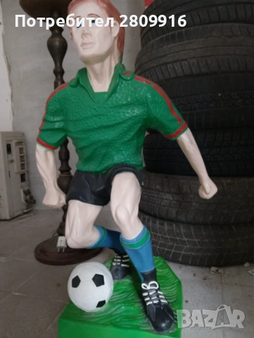 Стара статуя на футболист, снимка 2 - Антикварни и старинни предмети - 54036858