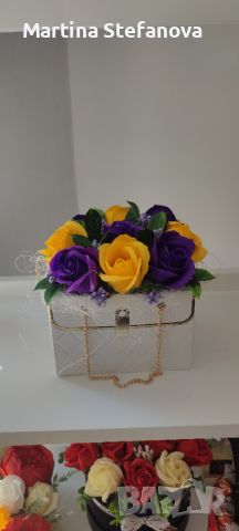 Предлагам букети от сапунени цветя , снимка 1 - Подаръци за жени - 46271396
