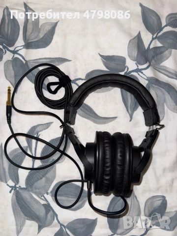 Focusrite Scarlett аудио интерфейс и/или Audio-Technica студийни слушалки, снимка 4 - Слушалки и портативни колонки - 54207692