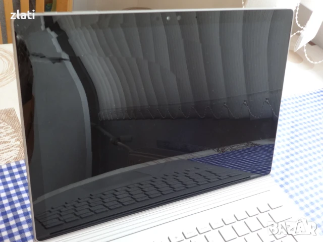 Microsoft Surface Book Gen 1- i7-6600U/RAM 16GB/SSD 512GB/резолюция 3000x2000 с Пукнат екран, снимка 2 - Лаптопи за дома - 50467352