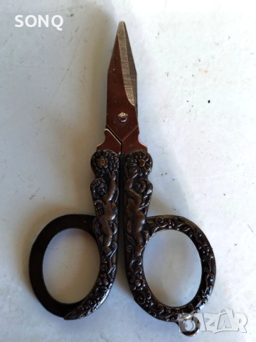 Уникална Много Стара Колекционерска Ножичка (Love & Star)