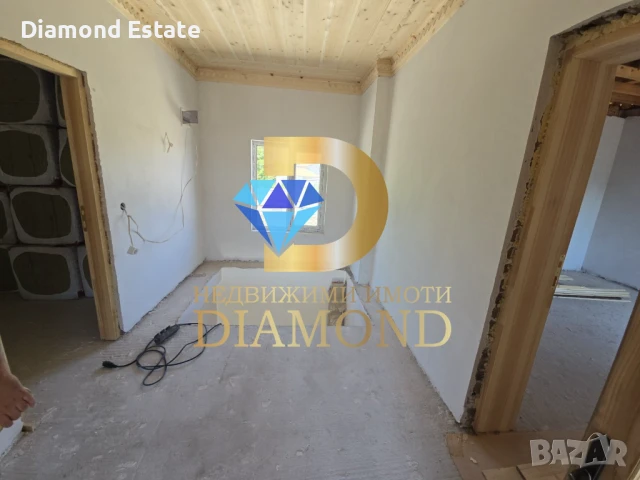 Реновирана двуетажна къща в село Добрич, общ. Димитровград, снимка 13 - Къщи - 51017385