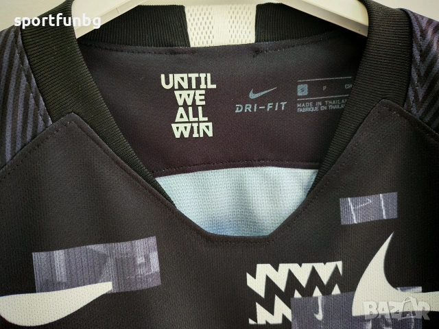 Дамска тениска Nike Dry History Month, снимка 3 - Тениски - 53870890