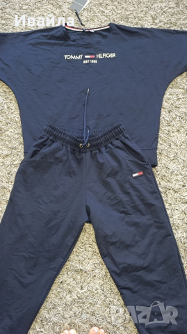 Tommy Hilfiger нов дамски екип, снимка 3 - Спортни екипи - 51540234