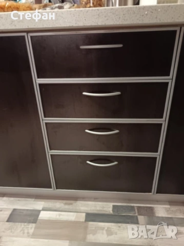 36 броя дръжки за кухненски шкафчета, цвят - сребрист мат, разстояние от дупка до дупка 128 мм. ИЗКЛ, снимка 3 - Други - 53333639