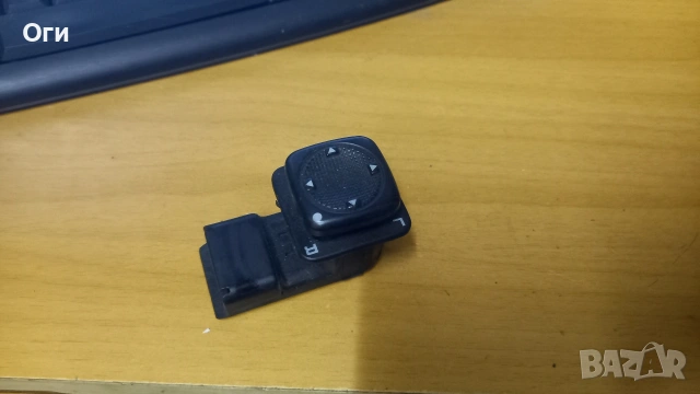 Бутон регулиране ел.огледала да Фолксваген Пасат В4 93-96г. 3А1 959 565