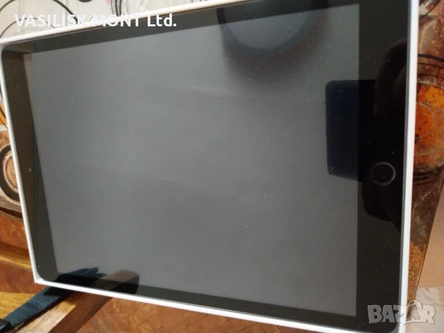 IPad 7th Generation + Cellular A2198, снимка 2 - Таблети - 51156049