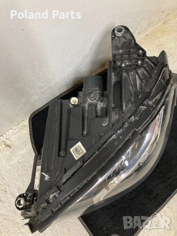 Ляв фар за Мерцедес Е класа 213 Mercedes E class W213, снимка 3 - Части - 52716333