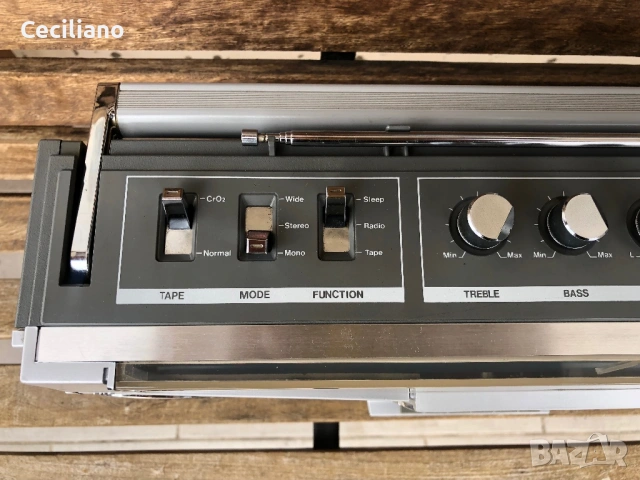 Радиокасетофон Club 6001(Germany) Много хубав звук!, снимка 13 - Радиокасетофони, транзистори - 53932042