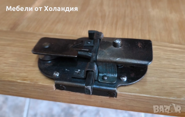 Дъбов нисък шкаф, снимка 10 - Шкафове - 53595019