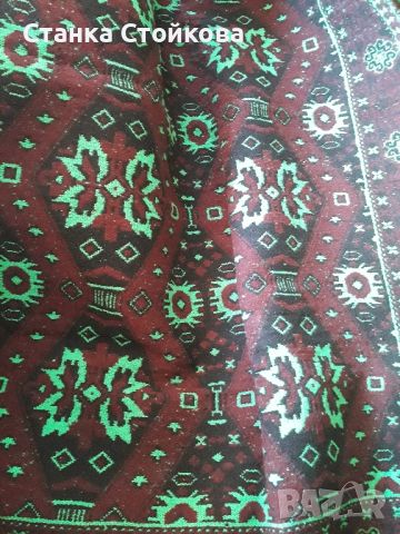 Вълнен килим трицветен/зелен,вишнево,черно/, снимка 1 - Килими - 46400333