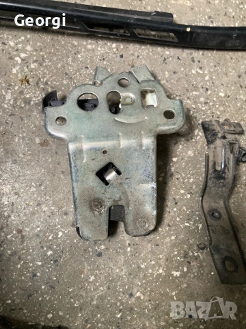 Панти Брави А3 8P Audi Рамо Чистачки, снимка 6 - Части - 54134843