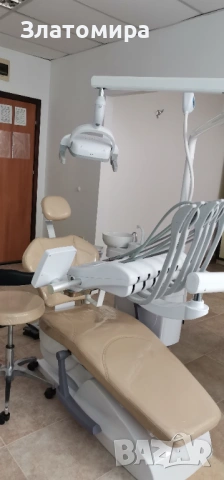 Продавам стоматологичен стол в гаранция вкл. компресор и периферия