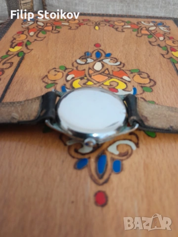 Мъжки часовник от 50 г.Швейцария, снимка 3 - Мъжки - 53293089