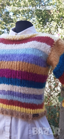 Ръчно изплетен пуловер , снимка 4 - Блузи с дълъг ръкав и пуловери - 51855282