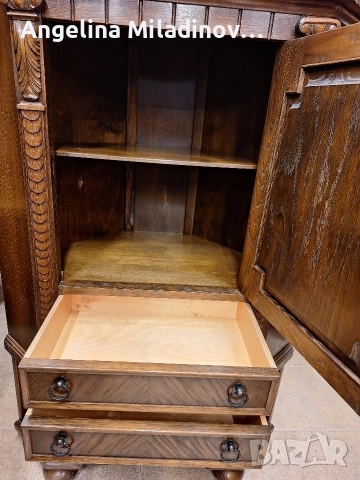 Винтидж ъглов шкаф с богата дърворезба , снимка 6 - Шкафове - 52990675