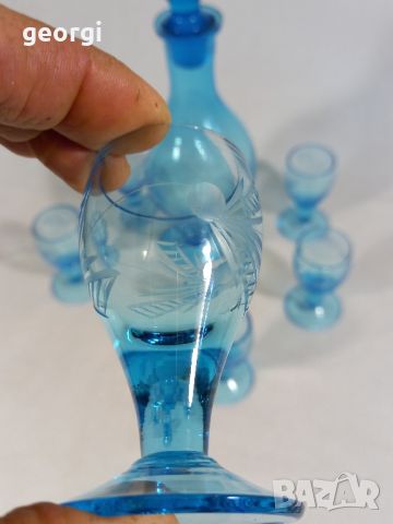 Ретро сервиз за ракия синьо гравирано стъкло , снимка 2 - Сервизи - 45585745