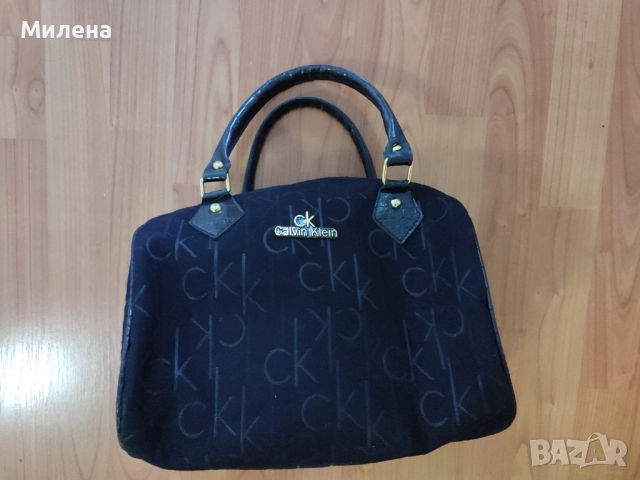 Чанта Calvin Klein , снимка 2 - Чанти - 52339490