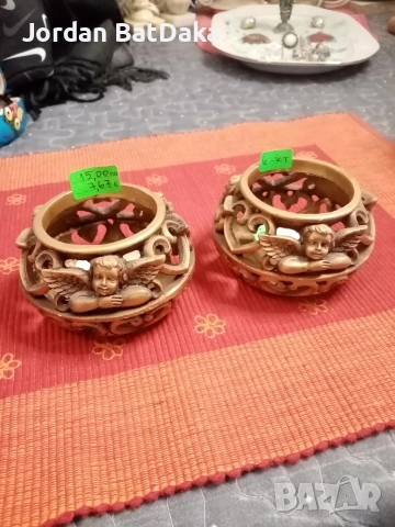Свещници с ангели
