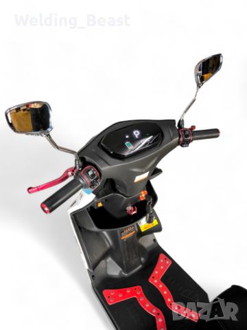 Eлектрически скутер MaxMotors Racing SG 3000W White, снимка 5 - Мотоциклети и мототехника - 45146245