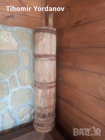 Стара дървена буталка за масло., снимка 1 - Антикварни и старинни предмети - 45680895