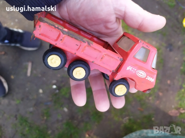 Стара ламаринена играчка/камион, снимка 4 - Антикварни и старинни предмети - 52792824