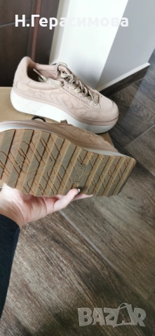 Кецове UGG 38 номер, снимка 4 - Кецове - 52461456