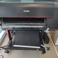 Спешно продавам широкоформатен принтер-24" Canon IPG Pro 2100, снимка 1 - Принтери, копири, скенери - 44951156