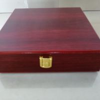 Дървена кутия 20 х 20 h 5.5 см. , снимка 1 - Други стоки за дома - 45269926